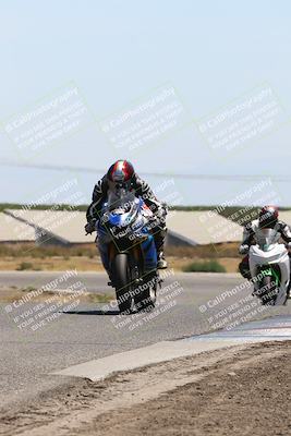 media/Aug-03-2025-TrackDaz (Sun) [[bf4a71acf9]]/B Group/1220pm (Wheelie Bump)/